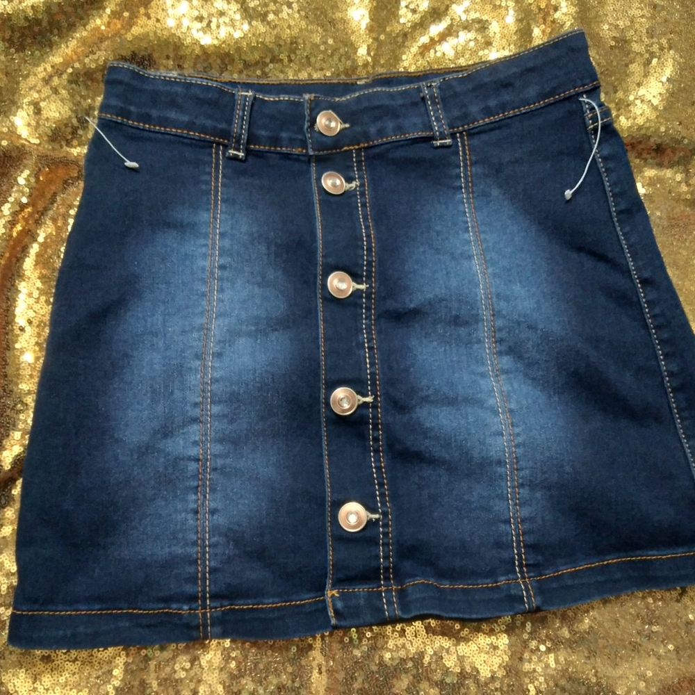 Full button up denim skirt for girls size 10/12